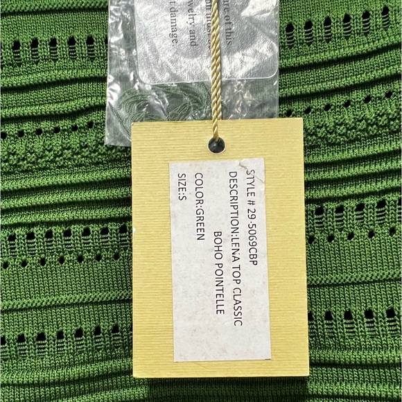 TORN BY RONNY KOBO // lena green textured short sleeved crop top - Picture 4 of 7